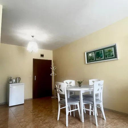 Elit 4 Apartment